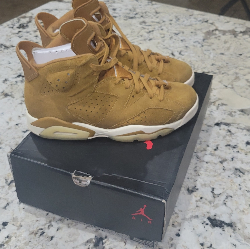 Jordan 6 - Picture 4 of 5